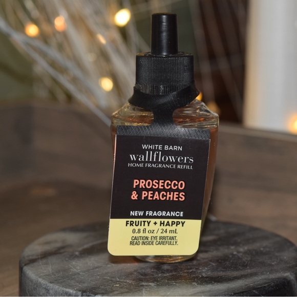 Prosecco & Peaches Wallflower Refill Bath and Body Works SEALED - Picture 1 of 3